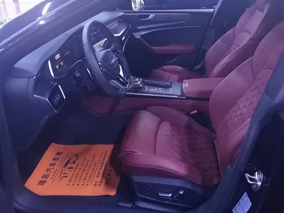 Audi A7L 2024 из CN, фото 9