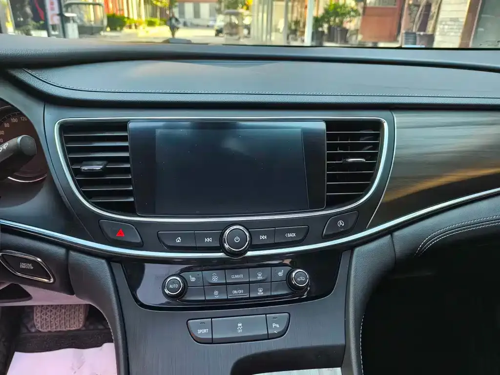 Buick LaCrosse 2023 из CN, фото 10
