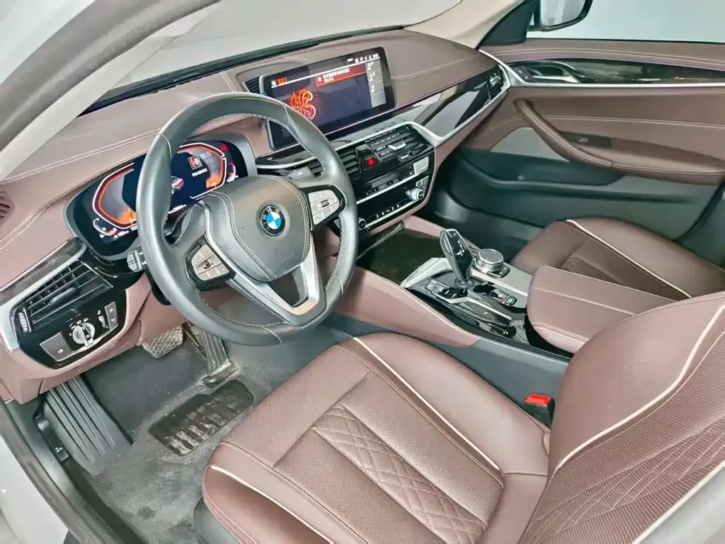 BMW 5 Series — фото 10