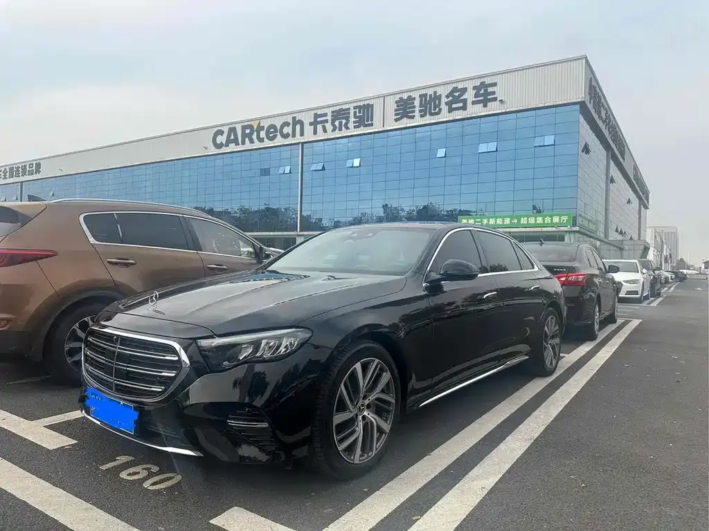 Mercedes-Benz E-Class 2024 из CN, фото 5