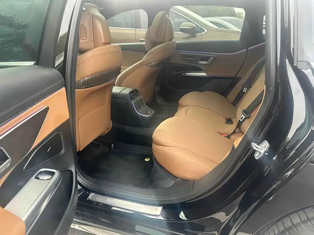 Mercedes-Benz E-Class 2024 из CN, фото 7