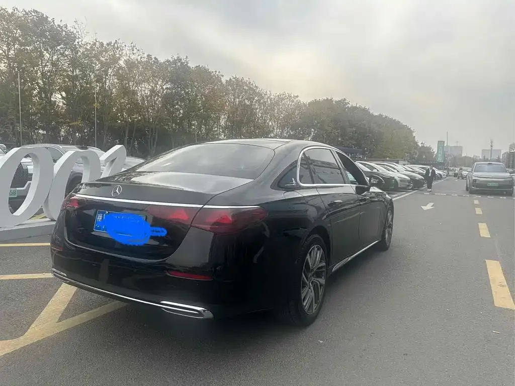 Mercedes-Benz E-Class 2024 из CN, фото 8