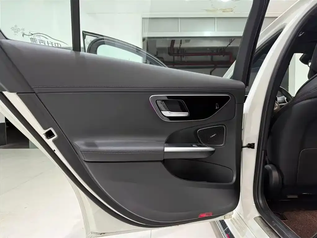 Mercedes-Benz C-Class 2024 из CN, фото 6