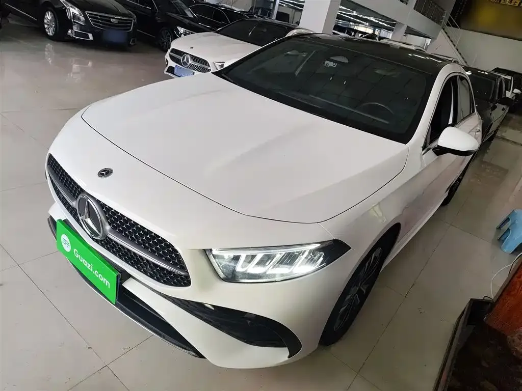 Mercedes-Benz A-Class 2023 из CN, фото 1