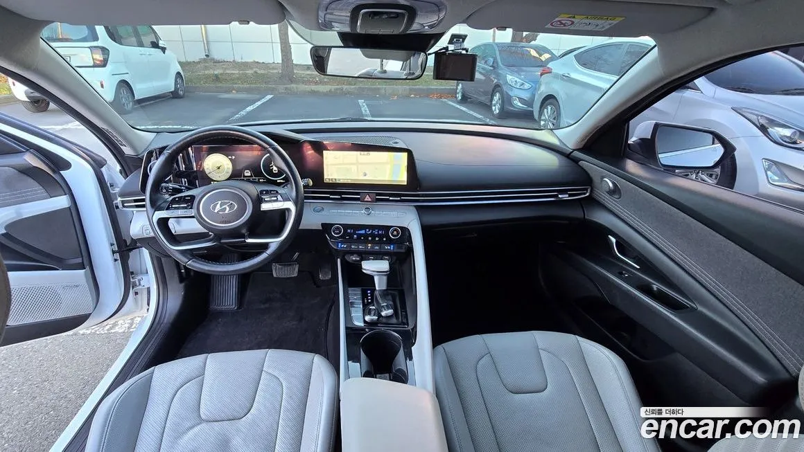 Hyundai AVANTE — фото 2