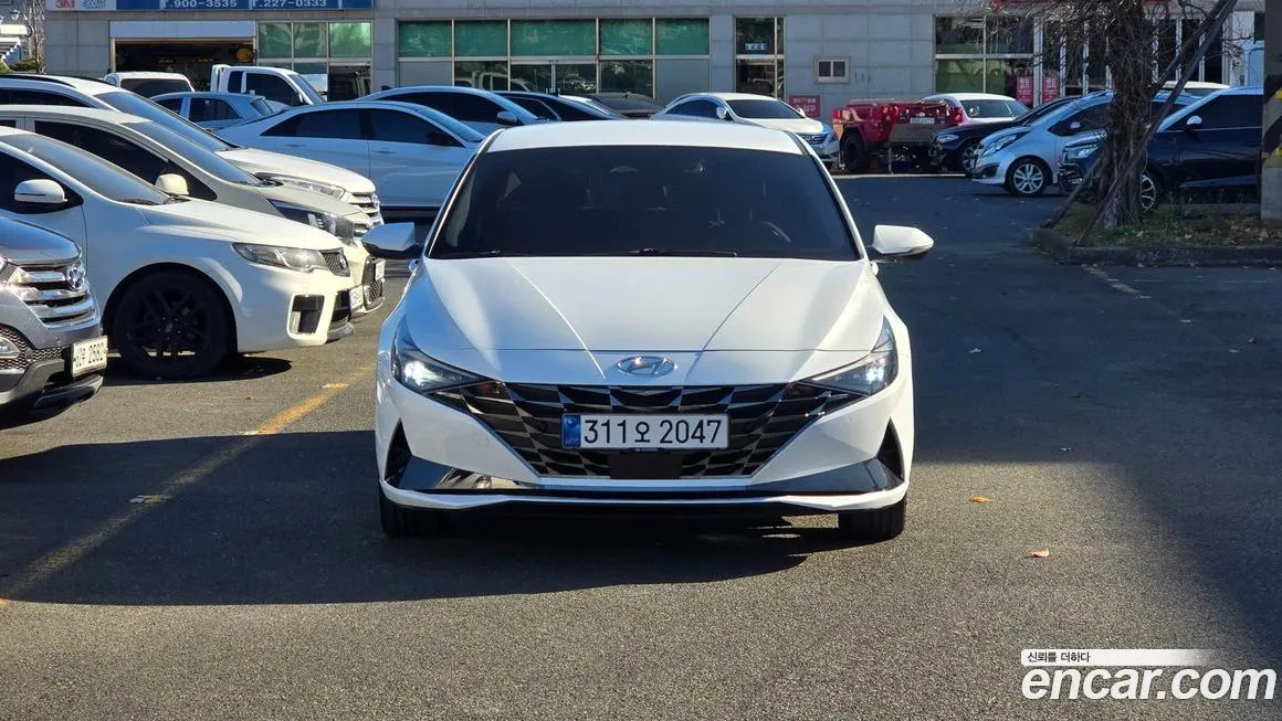 Hyundai AVANTE — фото 3