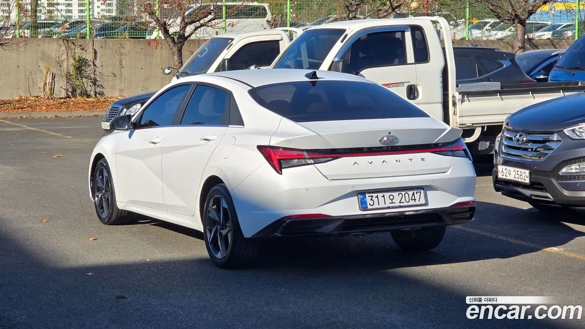 Hyundai AVANTE — фото 4