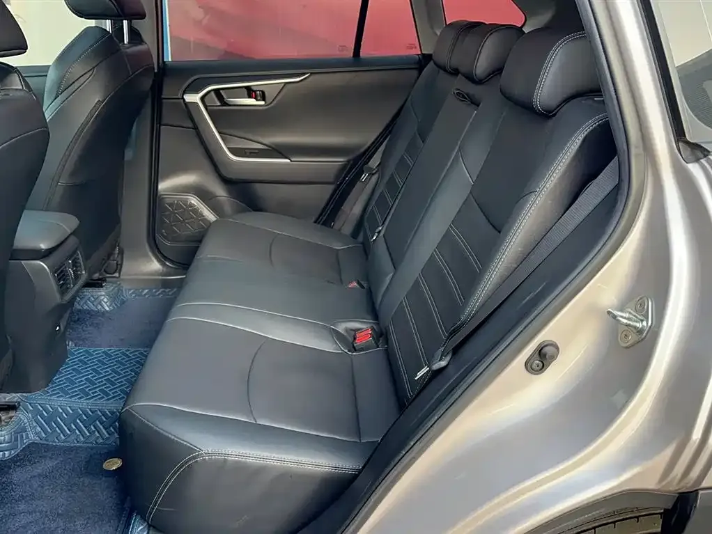 Toyota Wildlander 2022 из CN, фото 8