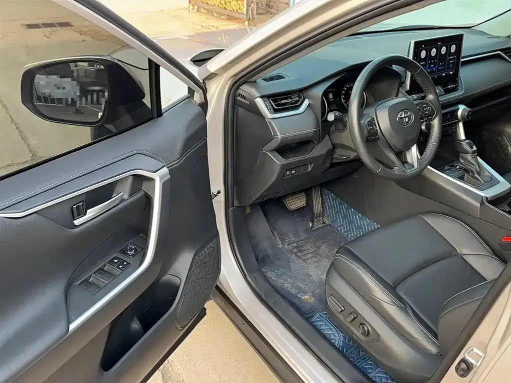 Toyota Wildlander 2022 из CN, фото 9