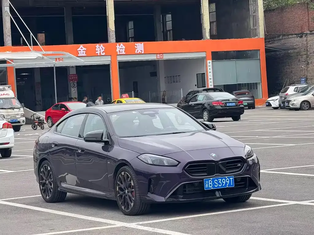 BMW M235L 2025 из CN, фото 3