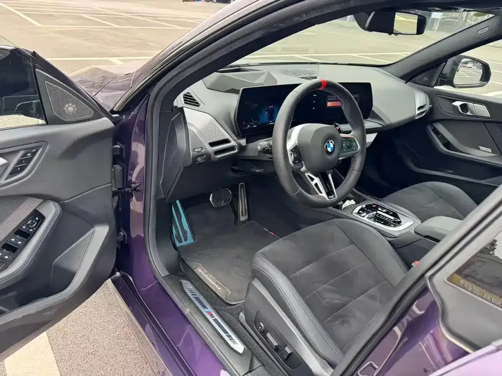 BMW M235L 2025 из CN, фото 4
