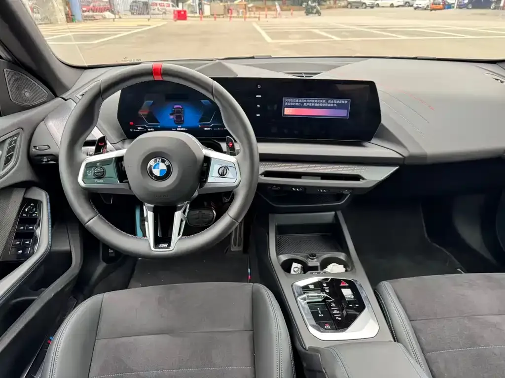 BMW M235L 2025 из CN, фото 8