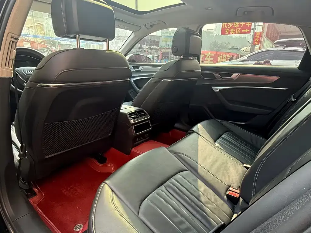 Audi A6L 2023 из CN, фото 10