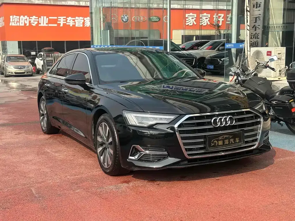 Audi A6L 2023 из CN, фото 2