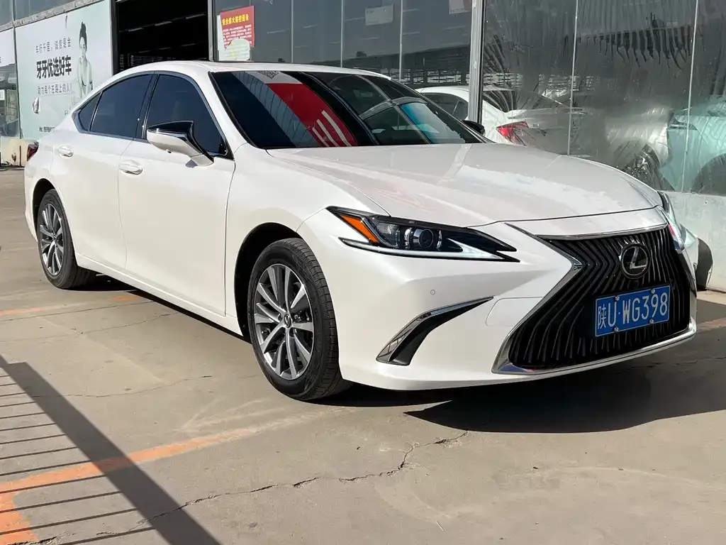 Lexus ES 2021 из CN, фото 3