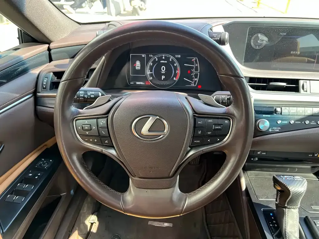 Lexus ES 2021 из CN, фото 8