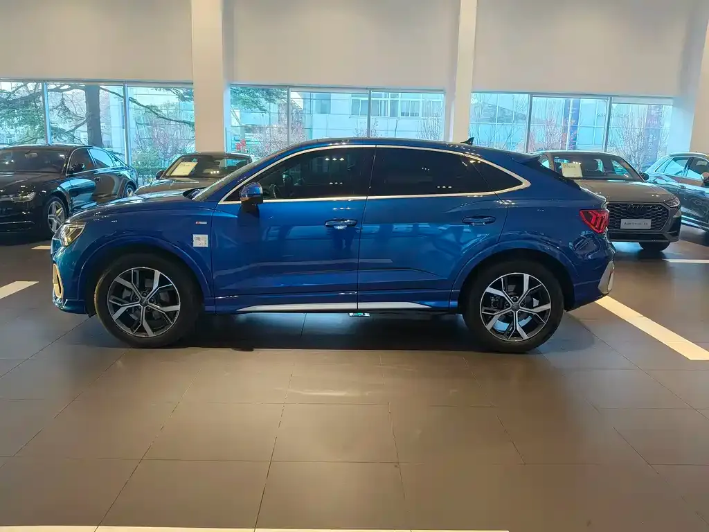 Audi Q3 Sportback 2021 из CN, фото 7