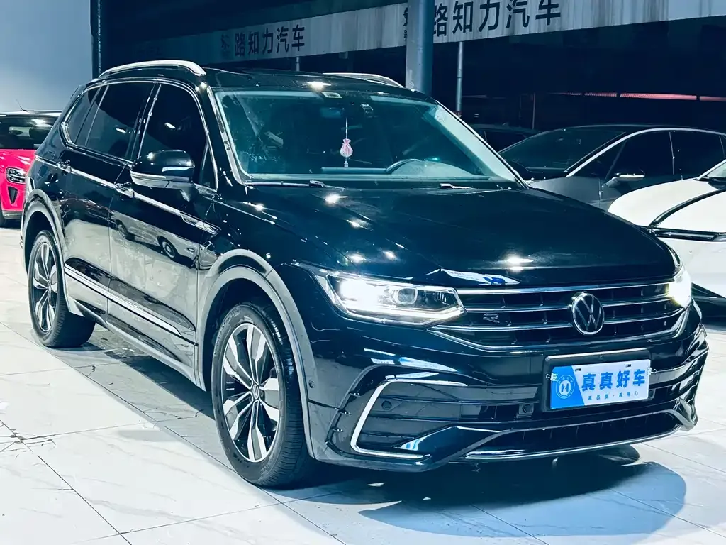 Volkswagen Tiguan L 2022 из CN, фото 6
