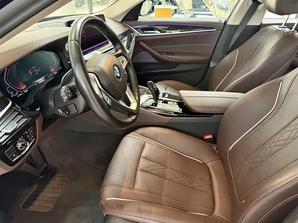 BMW 5 Series 2024 из CN, фото 2