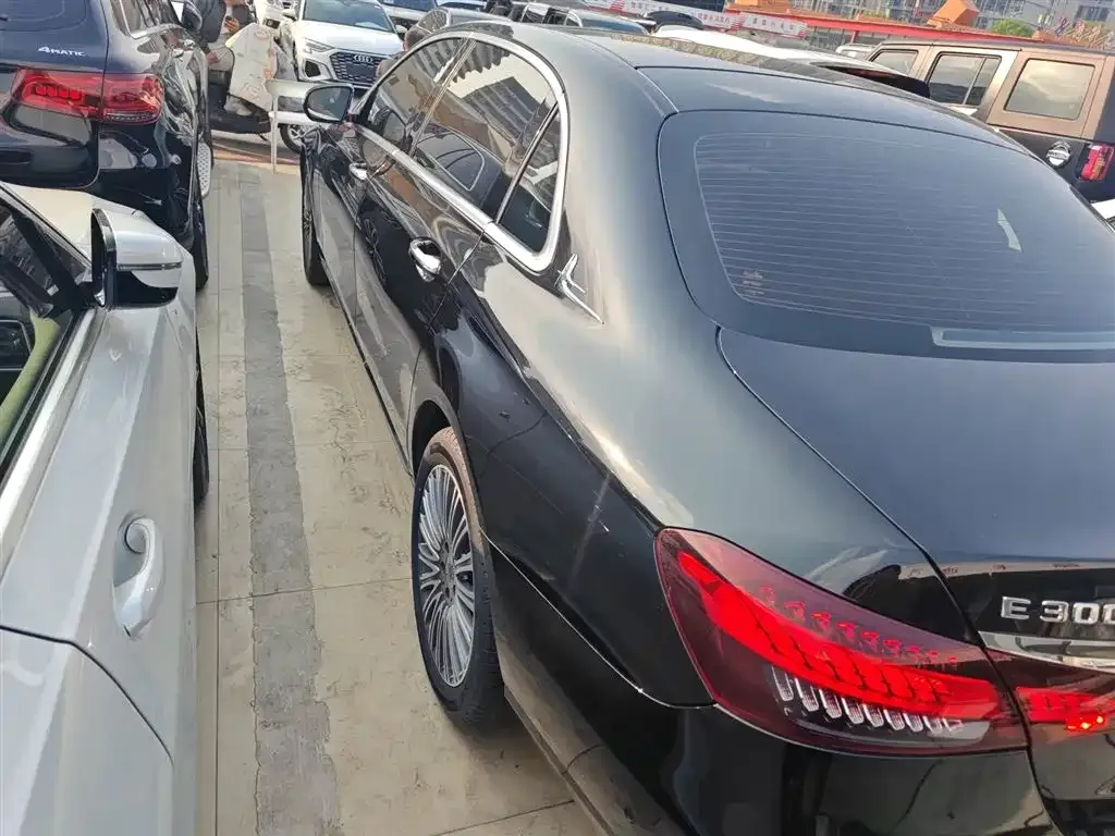 Mercedes-Benz E-Class 2023 из CN, фото 5