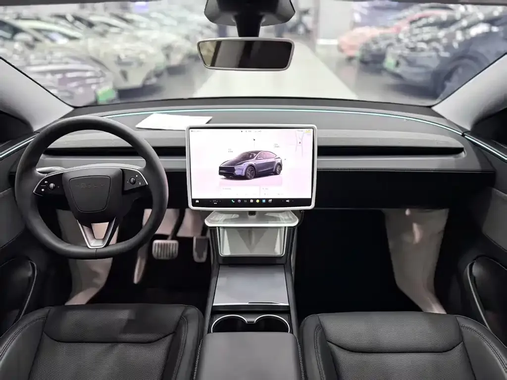 Tesla Model Y — фото 4