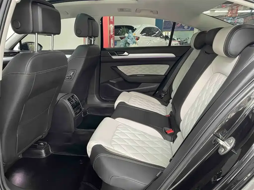 Volkswagen Magotan 2024 из CN, фото 9