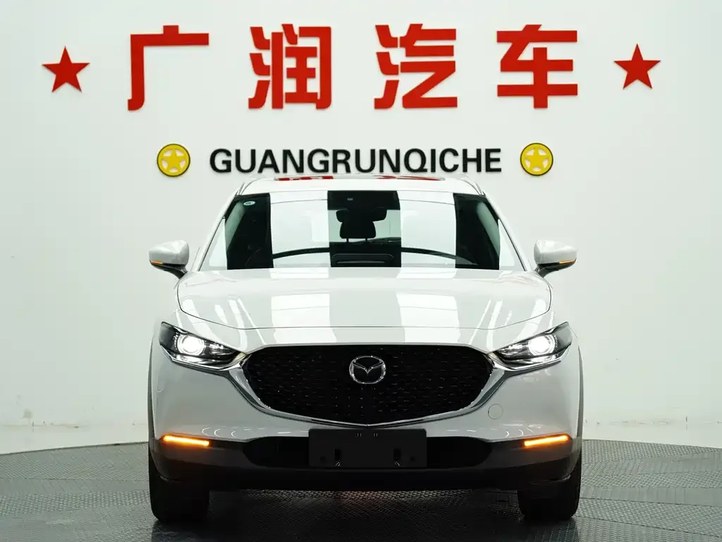 Mazda CX-30 2022 из CN, фото 2