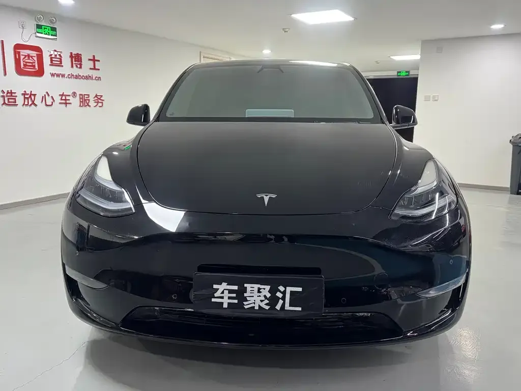 Tesla Model Y 2023 из CN, фото 2