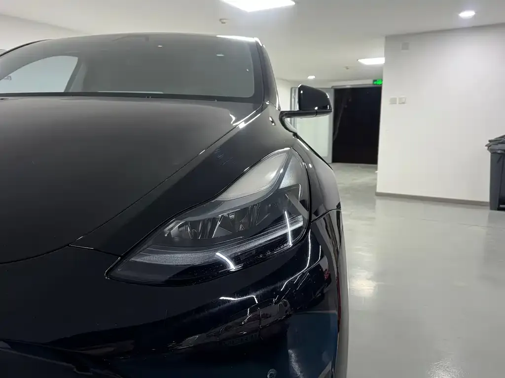 Tesla Model Y 2023 из CN, фото 4