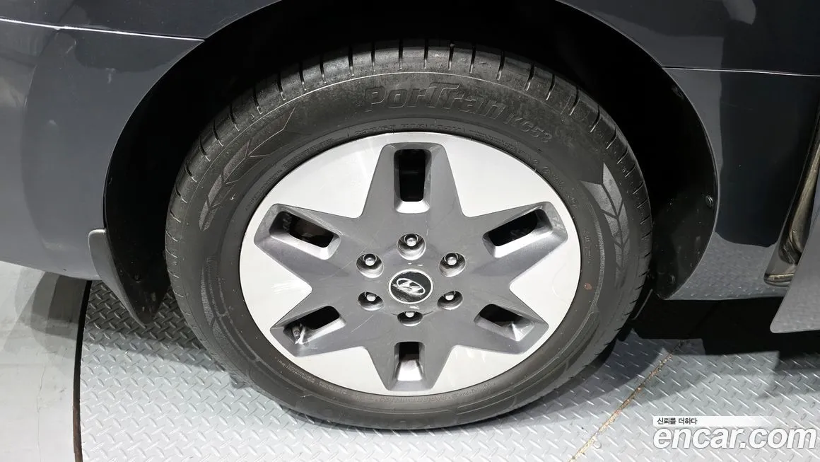 Hyundai Staria 2023 из KR, фото 5