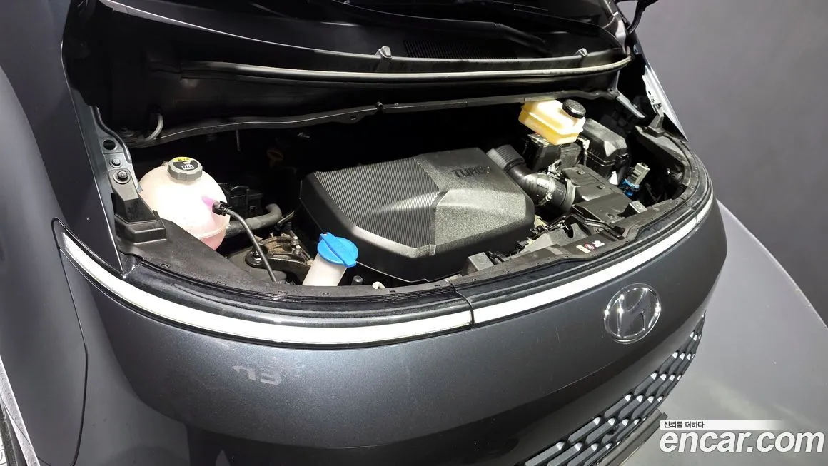 Hyundai Staria 2023 из KR, фото 6