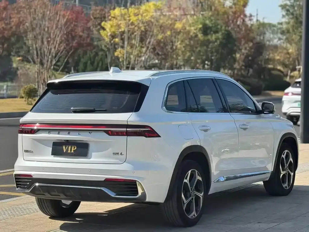 Geely Xingyue L — фото 10