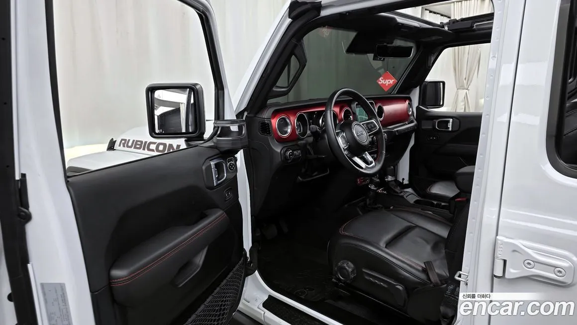 Jeep Wrangler — фото 10
