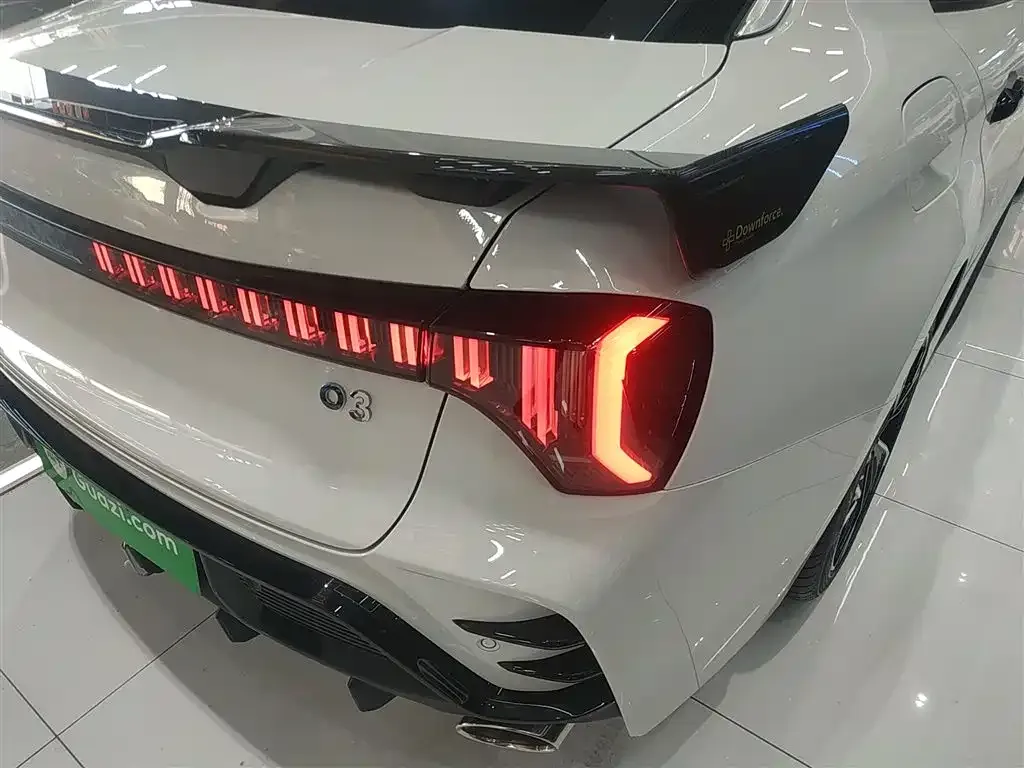 Lynk & Co 03 2025 из CN, фото 8
