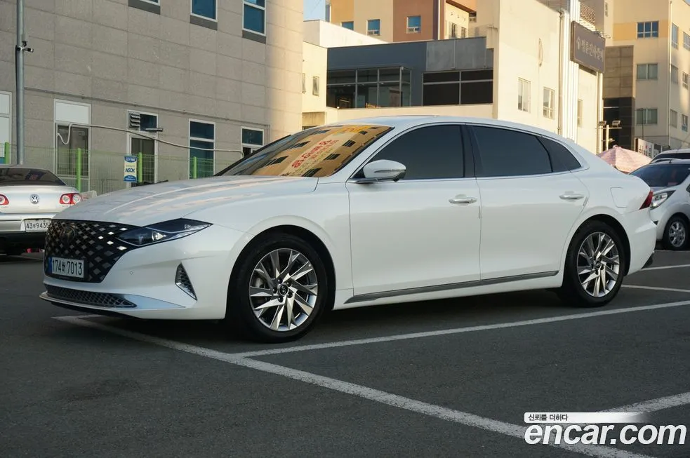 Hyundai Grandeur 2022 из KR, фото 2