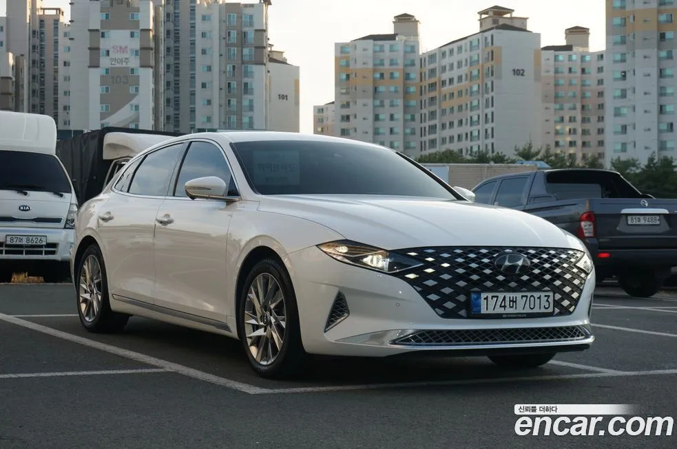 Hyundai Grandeur 2022 из KR, фото 3