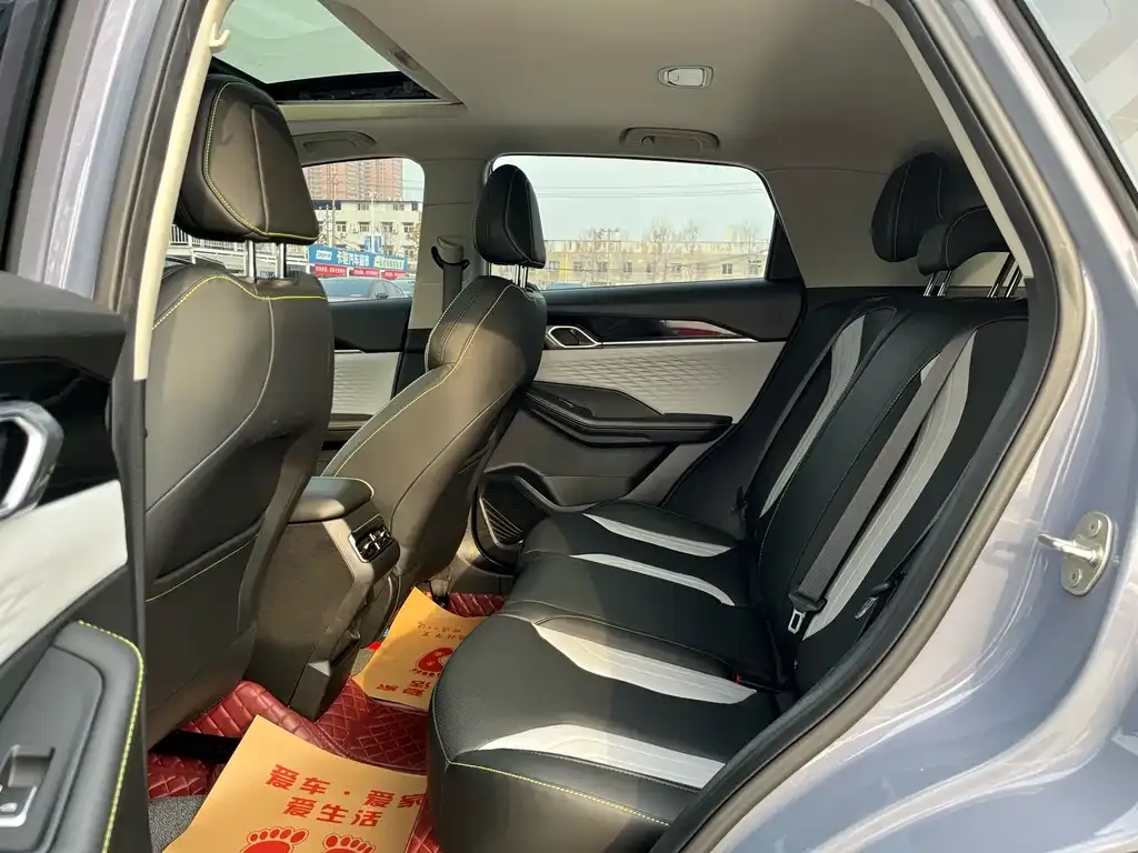 Geely Binyue 2023 из CN, фото 8