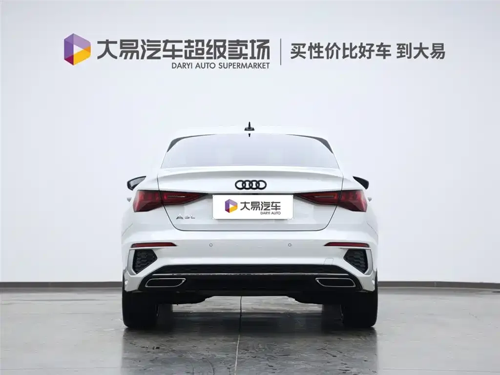 Audi A3 2023 из CN, фото 4