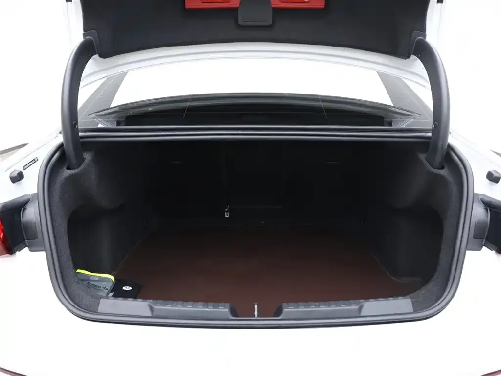 Audi A3 2023 из CN, фото 6