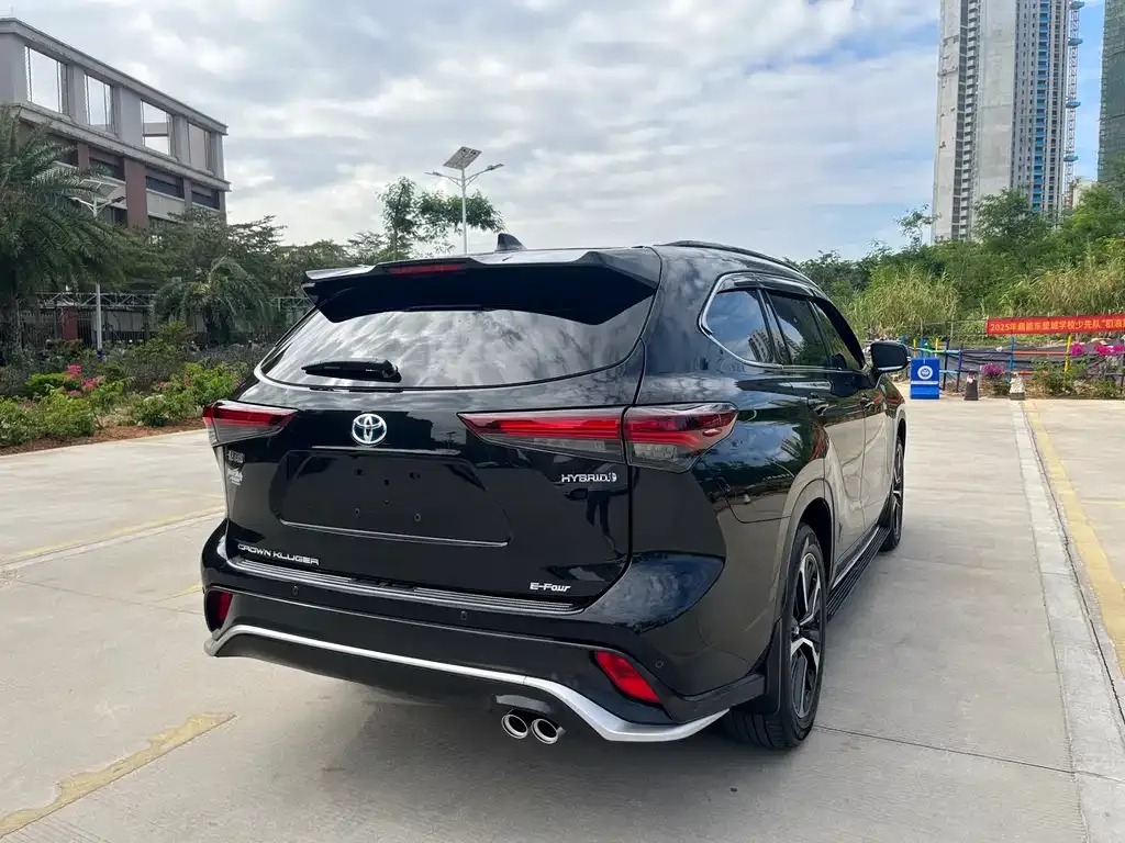 Toyota Crown Kluger 2021 из CN, фото 5