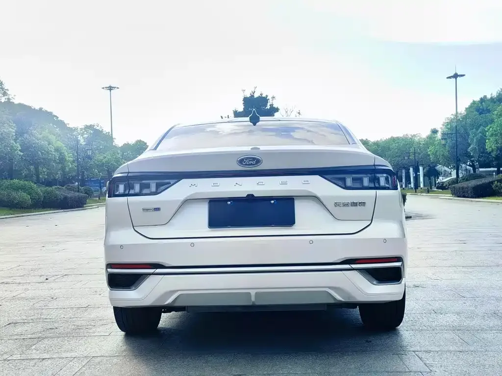 Ford Mondeo 2022 из CN, фото 7