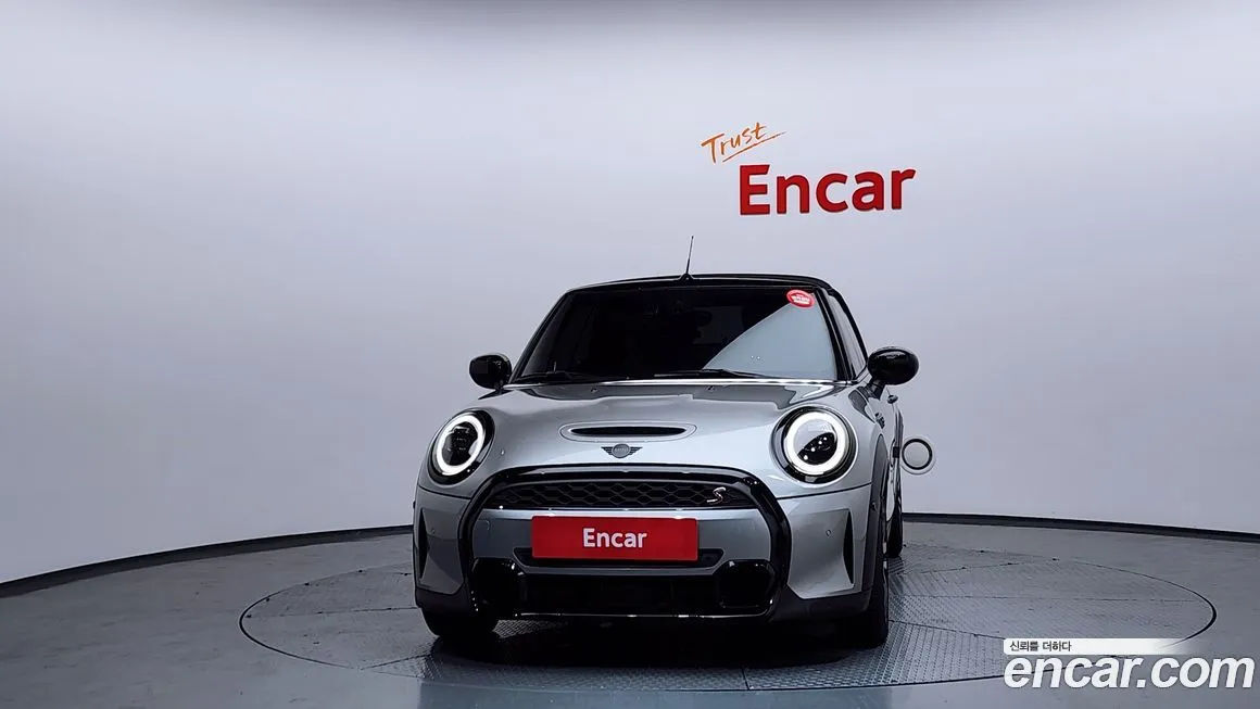 Mini Cooper Convertible 2024 из KR, фото 3