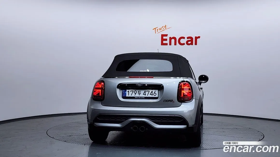 Mini Cooper Convertible 2024 из KR, фото 4