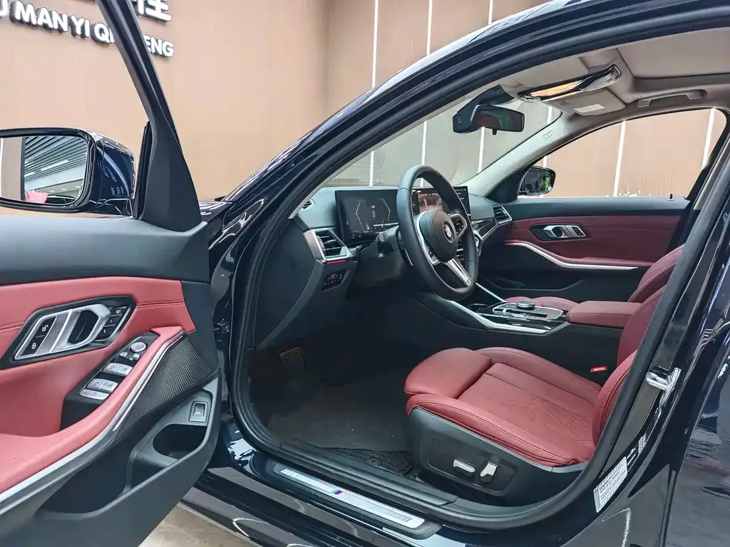BMW 3 Series 2022 из CN, фото 4
