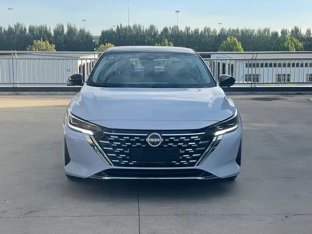 Nissan Sylphy 2023 из CN, фото 2