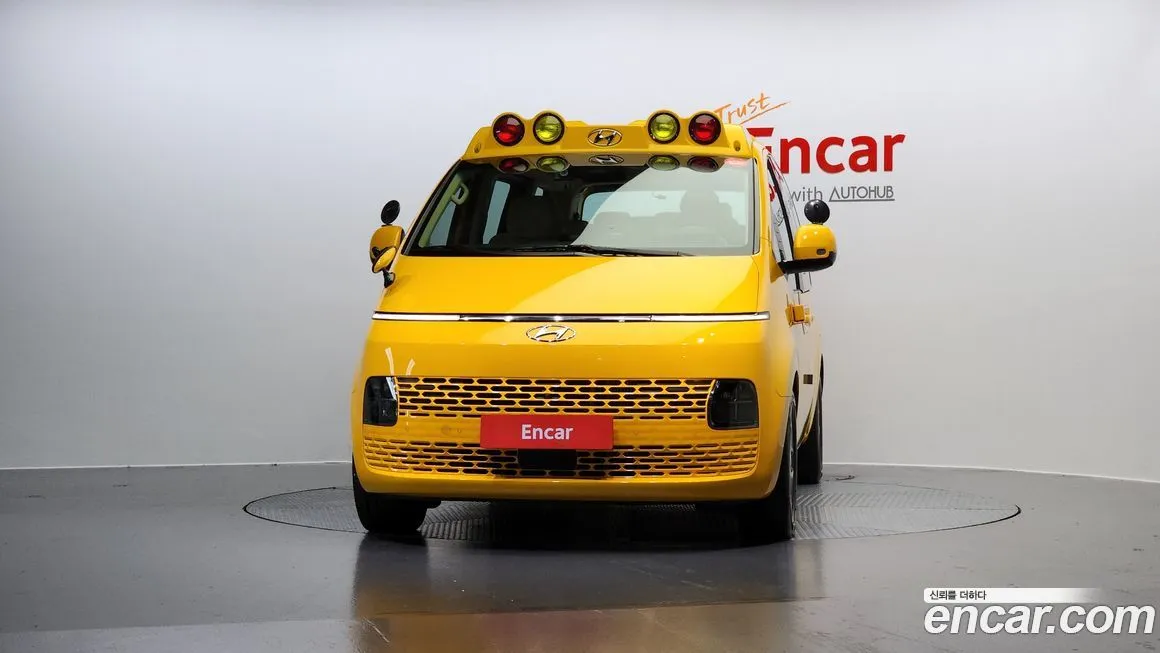 Hyundai Staria 2023 из KR, фото 3