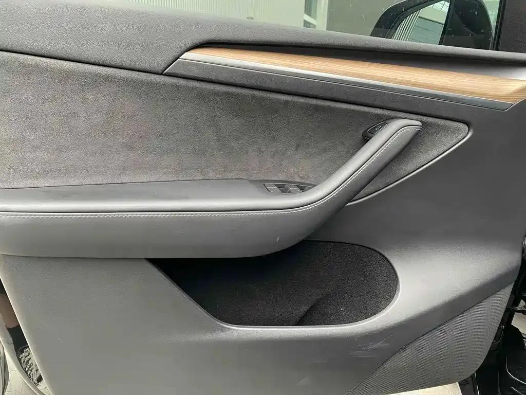 Tesla Model Y 2023 из CN, фото 6