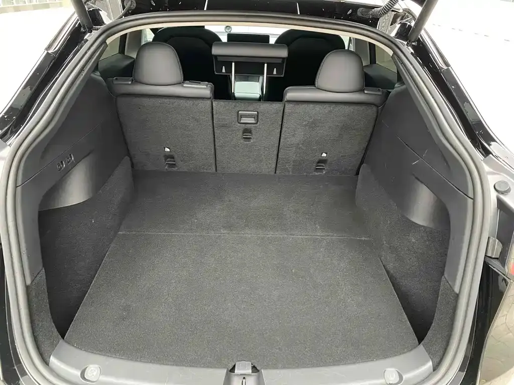 Tesla Model Y 2023 из CN, фото 9