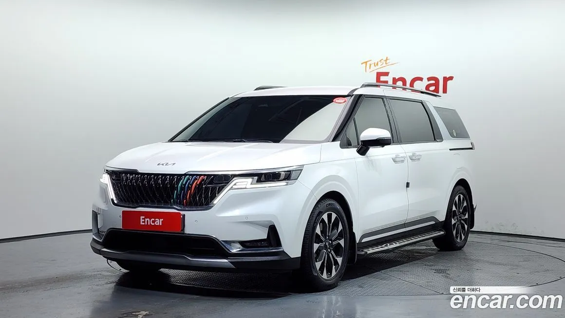 Kia Carnival — фото 1