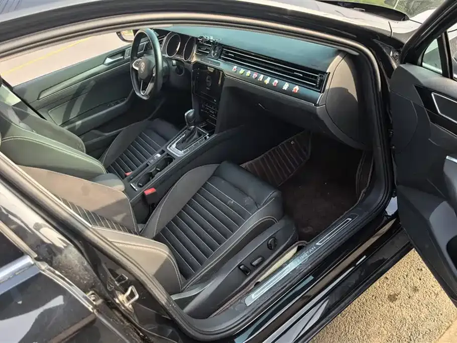Volkswagen Magotan 2022 из CN, фото 8